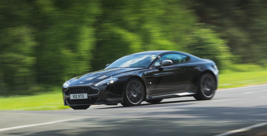 Aston Martin V12 Vantage S Manual 7