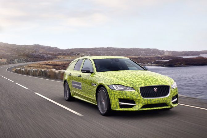 Jaguar XF Sportbrake Tennis Camo 170517 01