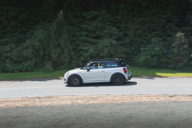 MINI JCW Challenge Panning shot