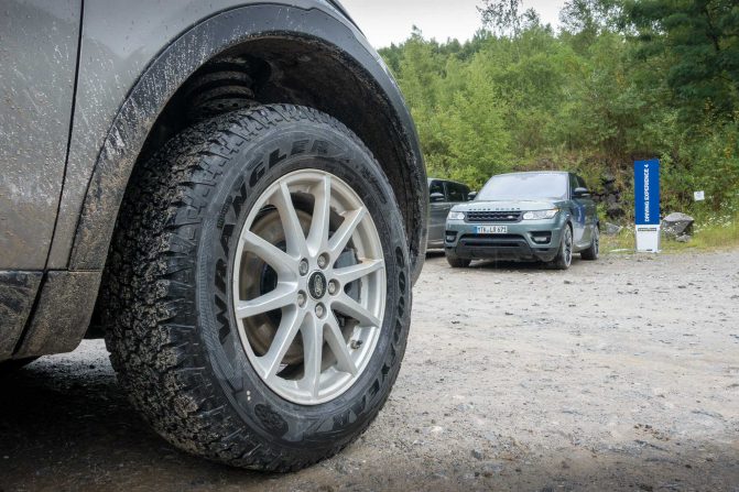 Discovery Sport Goodyear Wrangler AT Adventure 9