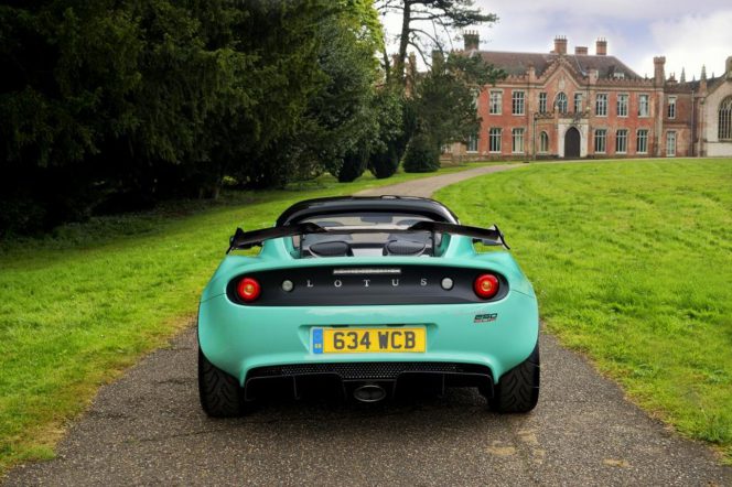 Lotus Elise Cup 250 3