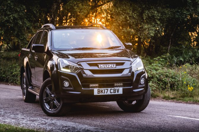 Isuzu D max Blade 2017 HR 00012