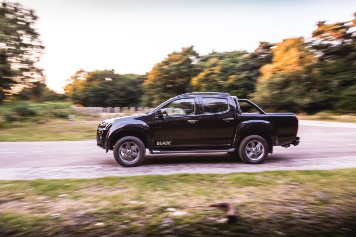 2017 Isuzu D-Max Blade Gallery Isuzu D max Blade 2017 HR 00014