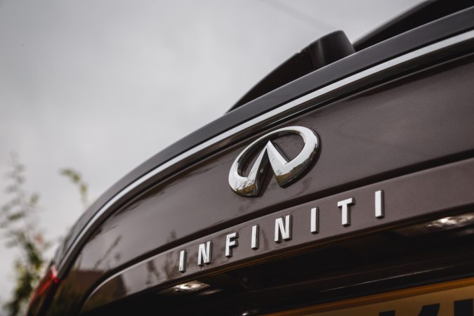 Infiniti QX30