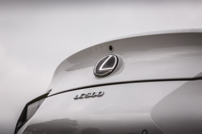 2017 Lexus LC500 00022