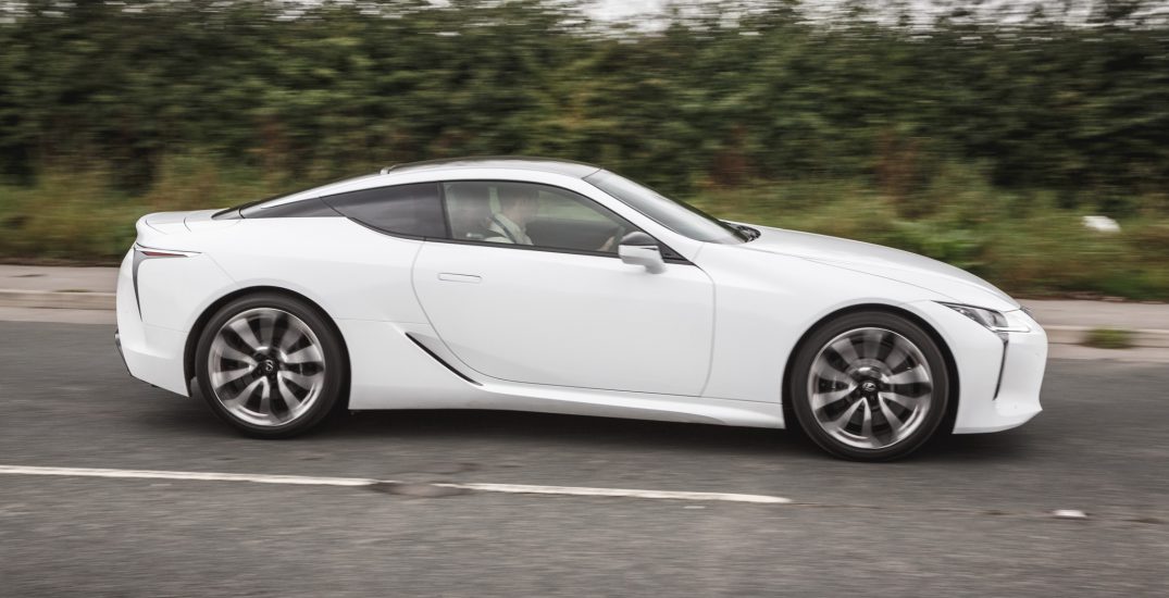 2017 Lexus LC500 00025