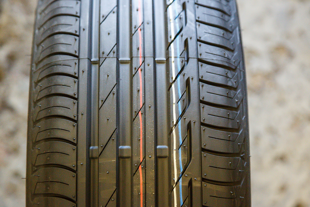 Купить резину бриджстоун 15. Bridgestone Turanza t001. Bridgestone Turanza t001 195/65 r15. Bridgestone Turanza t005 185/65 r15 88t. Bridgestone Turanza 185/65 r15.