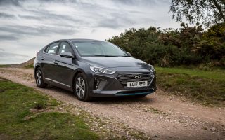 Hyundia IONIQ 00016