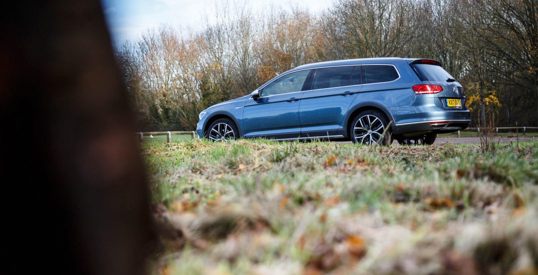 2017 Volkswagen Passat Alltrack 23