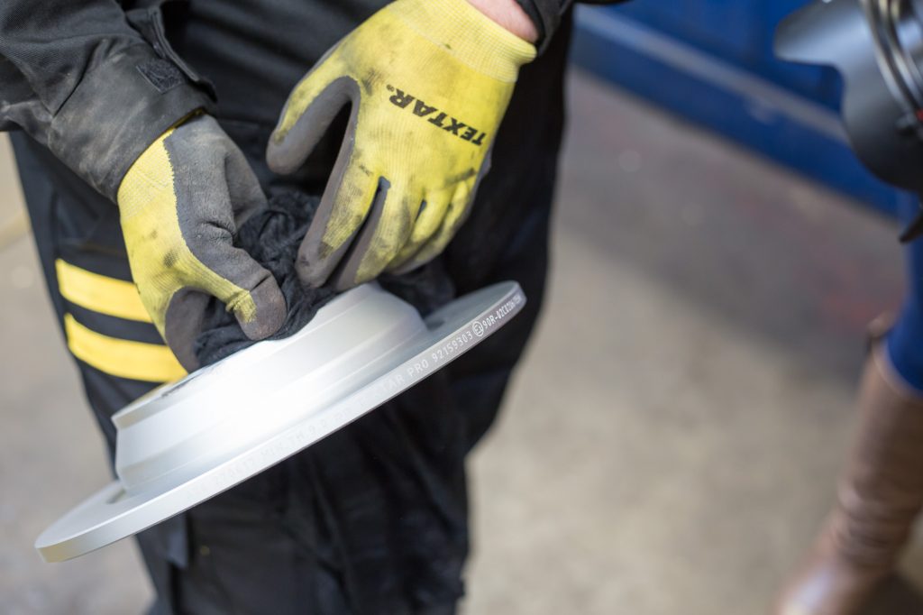 Brake Pad And Rotor Replacement Cost 🏎️. - What to Know Before Paying