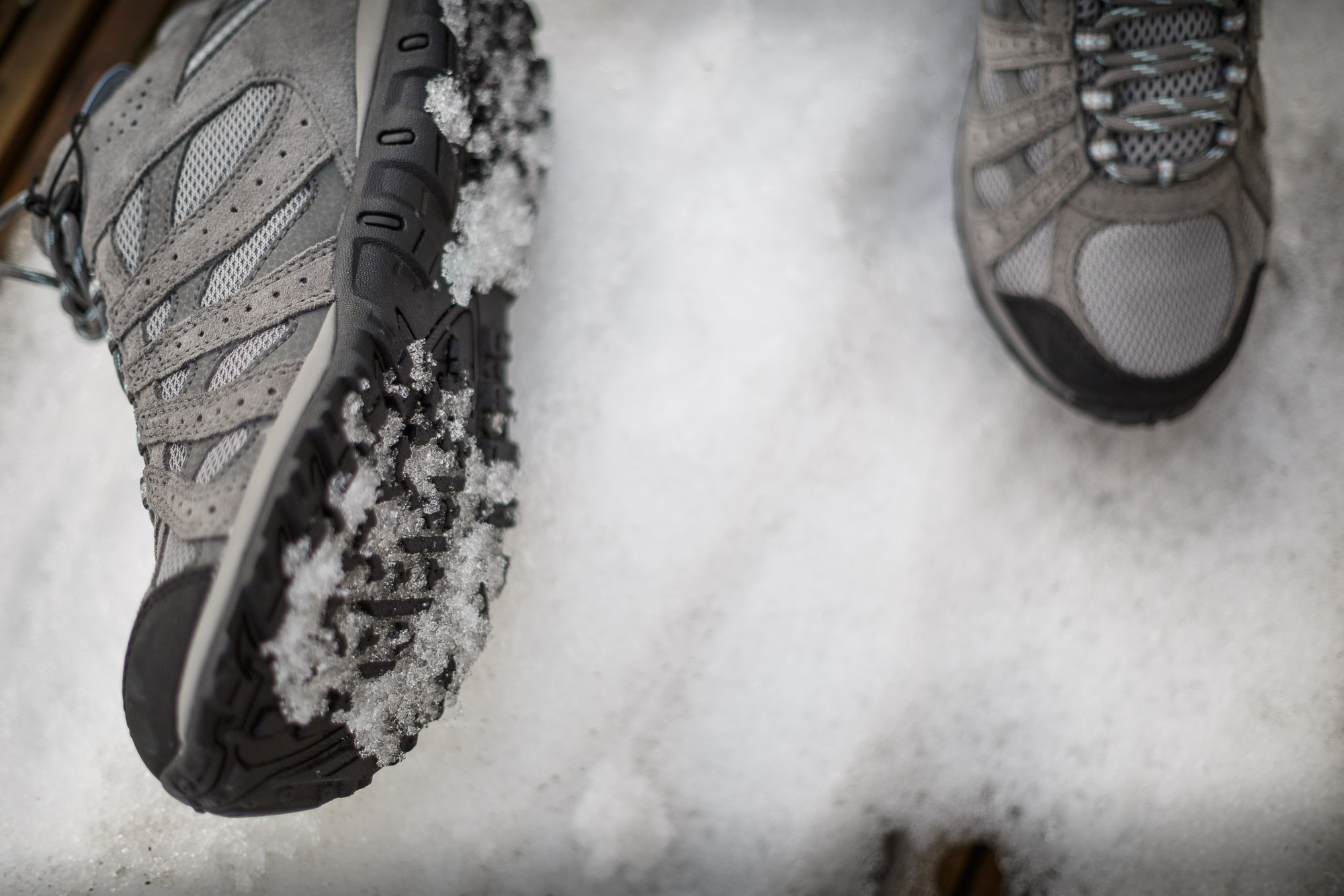 columbia techlite omni grip boots