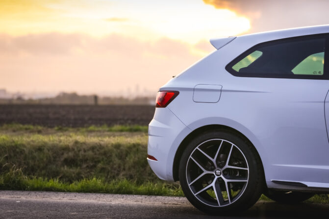 SEAT Leon FR HR 16