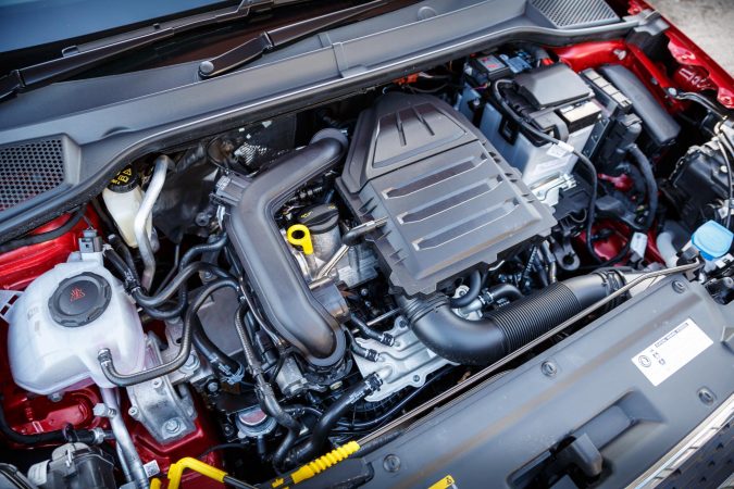 2018 SEAT Arona SE Technology 1.0-litre engine