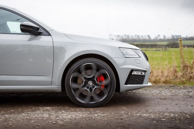 Skoda Octavia vRS 245 Wheel Spin - Front Wheel Drive