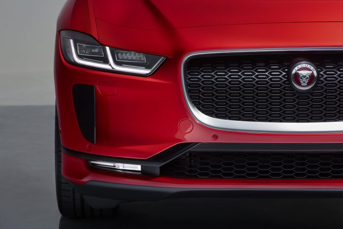 Jaguar I-Pace - Front Grille