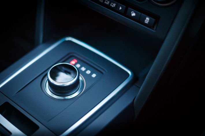 The Future Of The Gearstick Land Rover Discovery Sport HSE Dynamic Lux PH 4