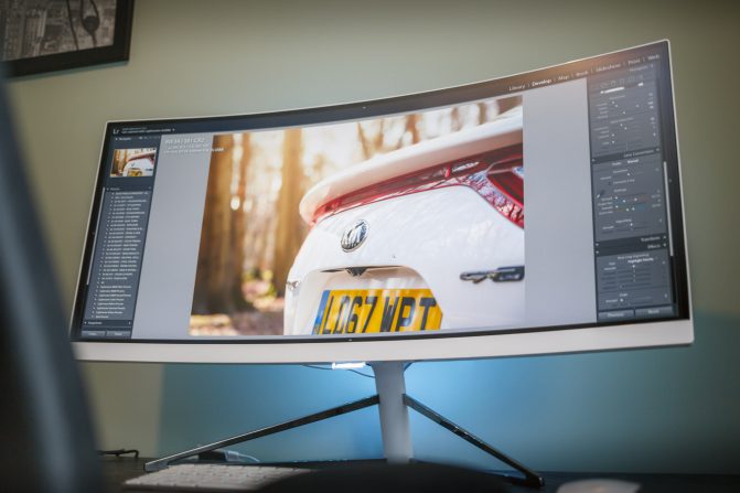 Philips Brilliance Curved UltraWide LCD Display 0005