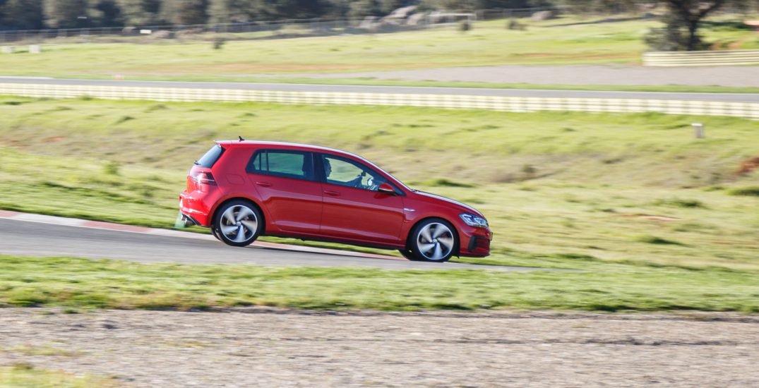 2018 Volkswagen Golf GTI Ascari 2