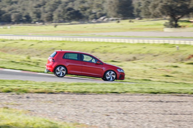 2018 Volkswagen Golf GTI Ascari 2