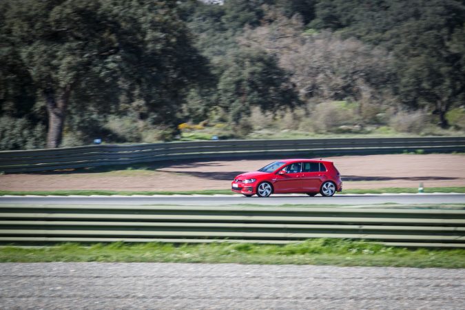 2018 Volkswagen Golf GTI Ascari 8