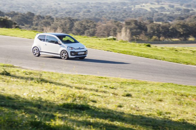 2018 Volkswagen up GTI Ascari 32