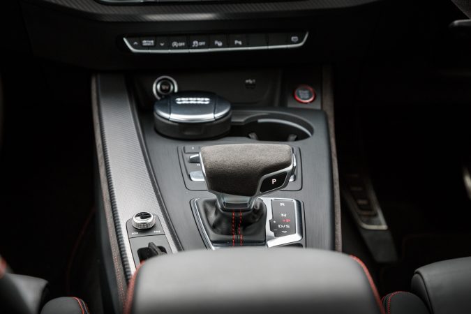 Audi RS4 Avant 12