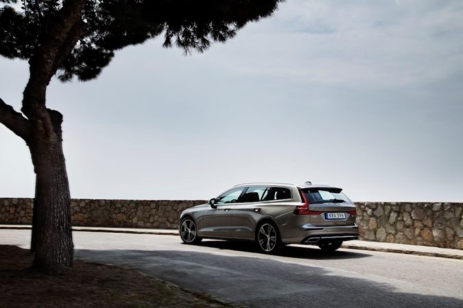 New Volvo V60 1