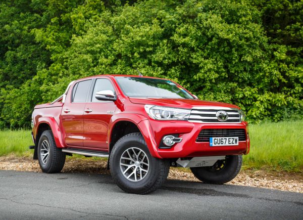 Toyota Hilux Arctic Trucks 1