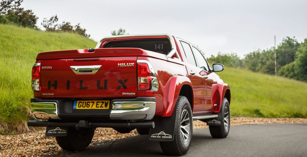 Toyota Hilux Arctic Trucks 13