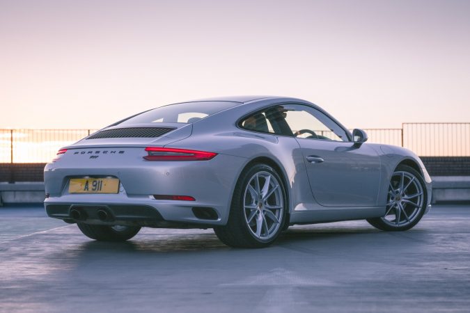 Porsche 911 Carrera 2018 15