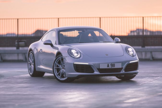 Porsche 911 Carrera 2018 23