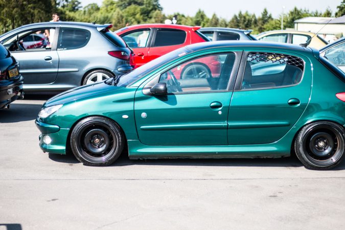 Peugeot 206 slammed on steelies