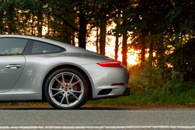 Porsche 911 Carrera 2018 - Rear Quarter Sunrise