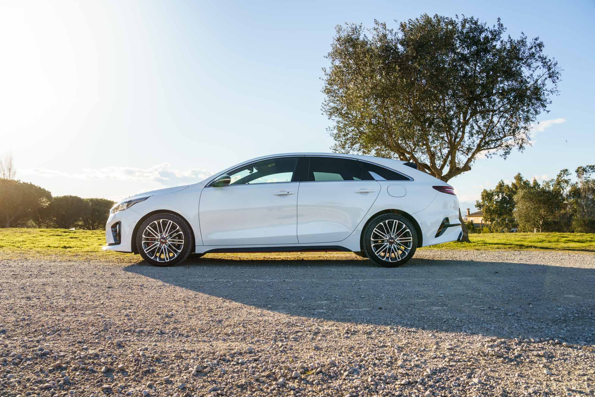 19 Kia Proceed Gt Review