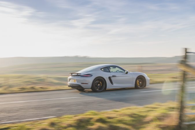 Porsche Cayman GTS - Traveling Fast