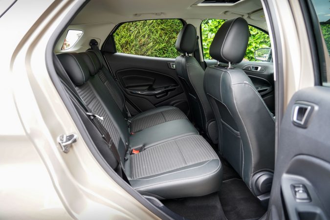 Rear leg room Ford Ecosport Titanium