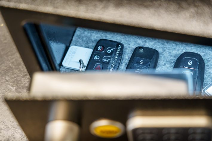 Yale Value Laptop Safe Review - Car Keys Stored Right
