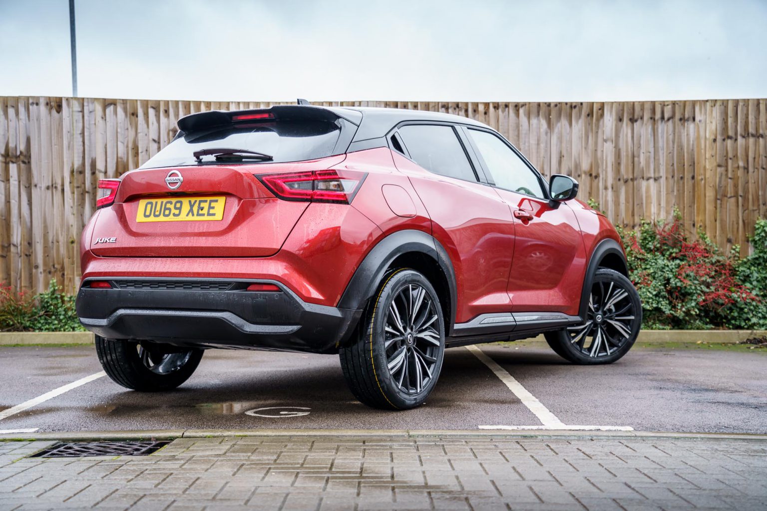 2020 Nissan Juke Tekna + Review