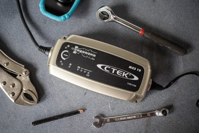 CTEK Pro Battery Charger MXS 10 on the bench test