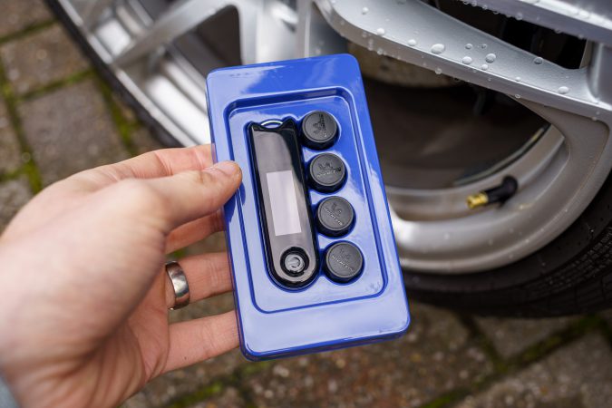 Michelin Tyre Pressure Checker box open