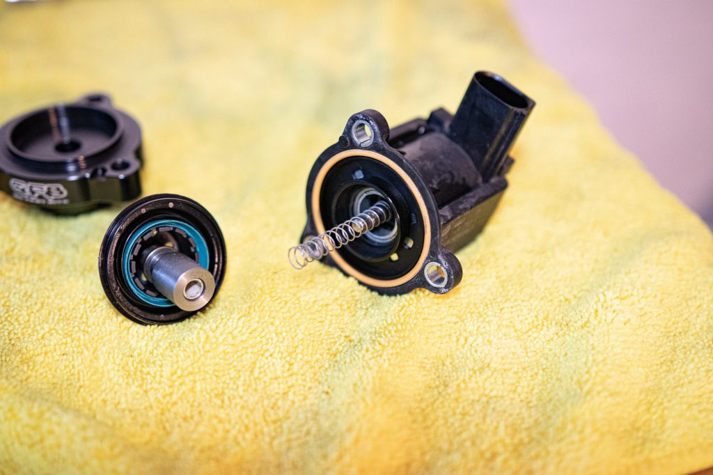 Upgrading The Diverter Valve On Golf Mk7 GTI GFB DV+ T9351