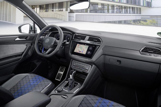 VW Tiguan R Interior