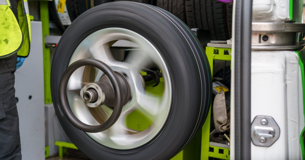 Tire Balancing Cost 🚗 When Should I Get My Tires Balanced?