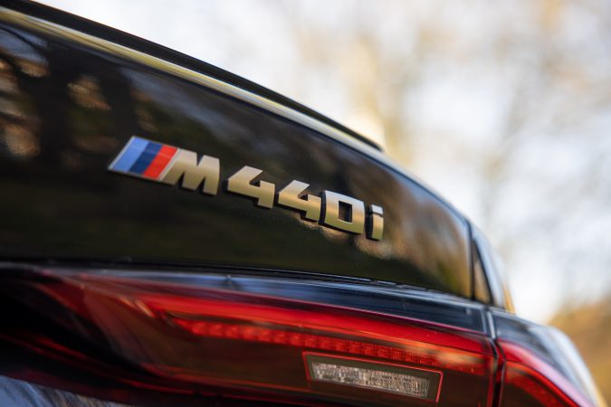 BMW M440i Badge