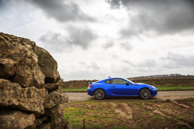 BRZ vs FR-S