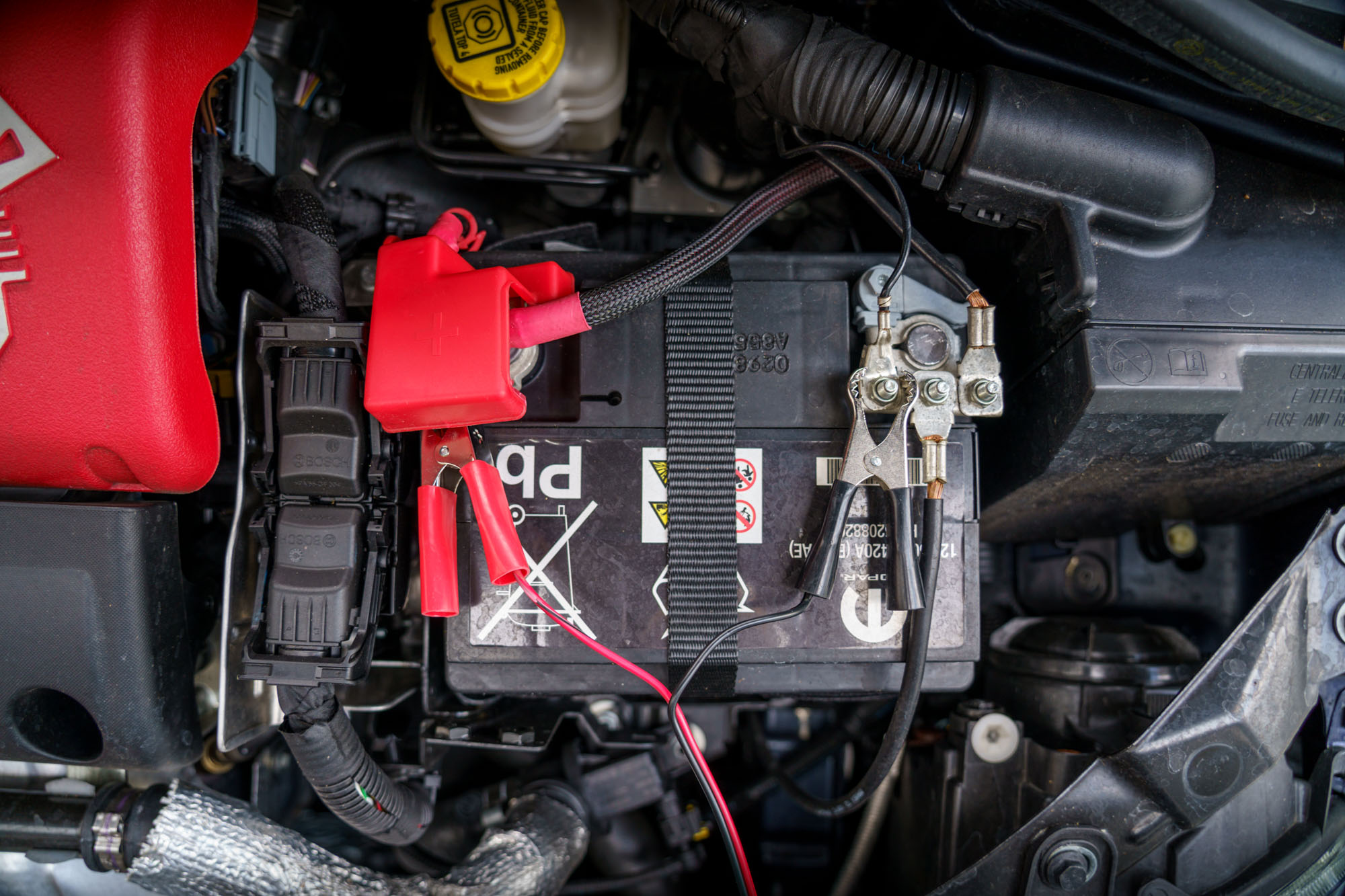 Hybrid Battery Replacement Cost 🏎️ How Much Is It?