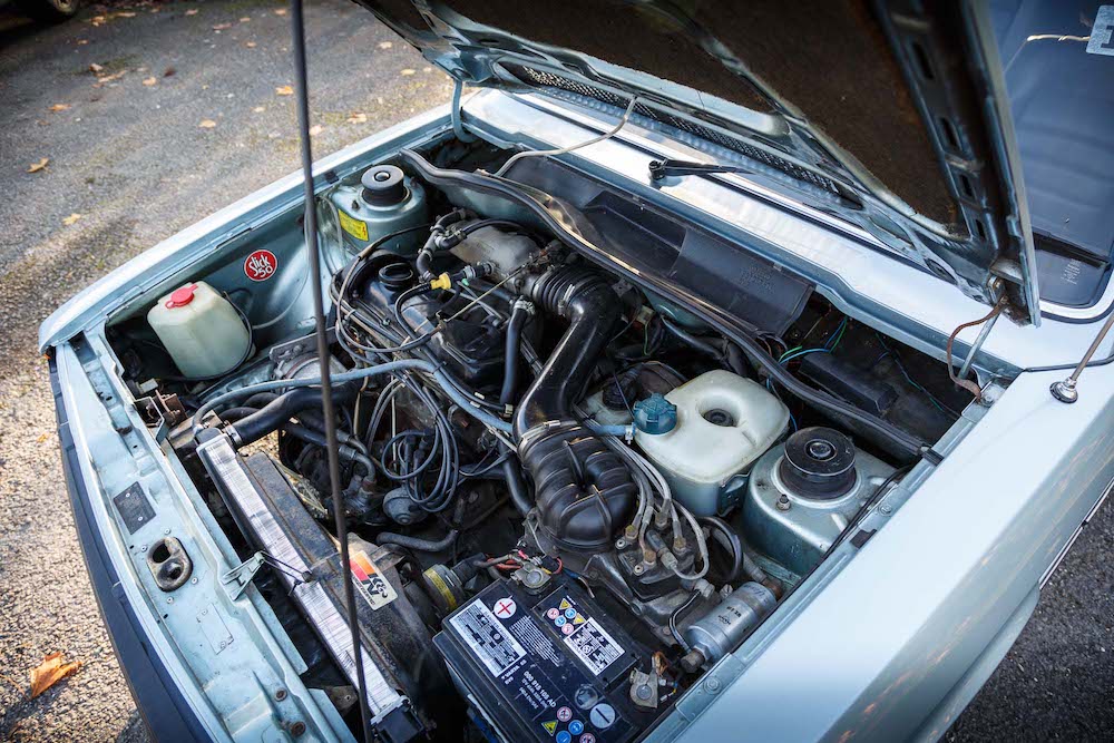 Bad Distributor Symptoms 🏎️ How To Spot A Failing Distributor