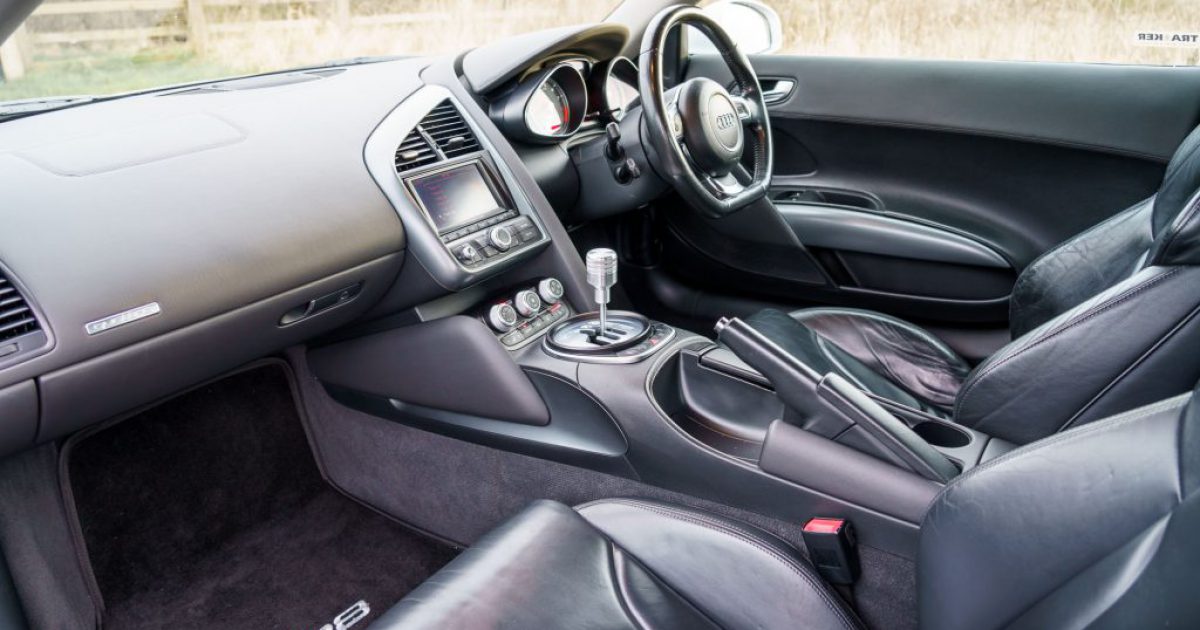 Leatherette Vs Leather Pros And Cons Differences Comparison leatherette-vs-leather-pros-and-cons-differences-comparison