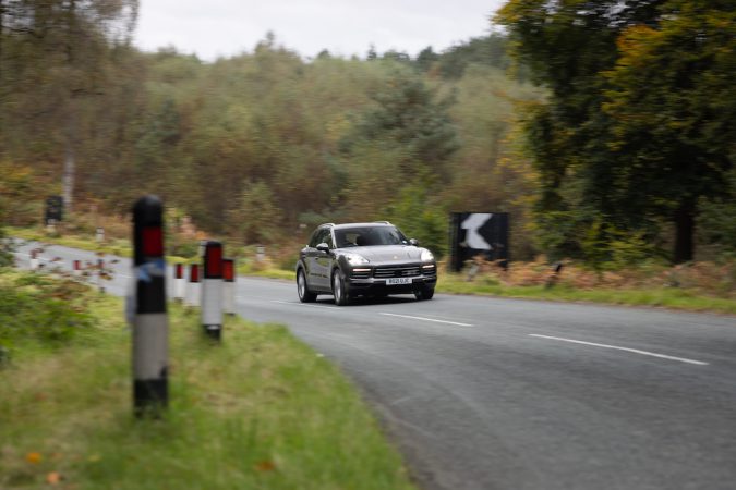 Porsche Cayenne E-Hybrid Cornering