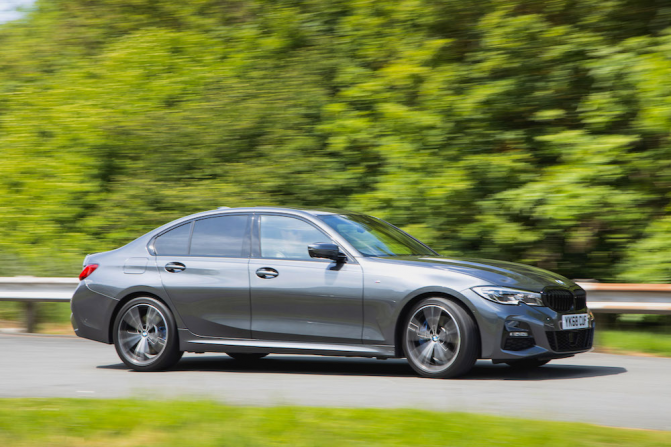 BMW 320i Vs 328i
